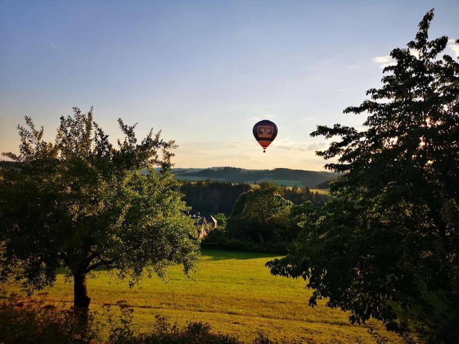 Komfort-Ferienwohnung Auf Der Eulenburg Grafengehaig Exteriér fotografie
